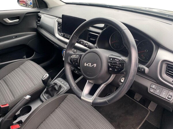 Used Kia Stonic 2022 for sale - 76134184: Photo 15