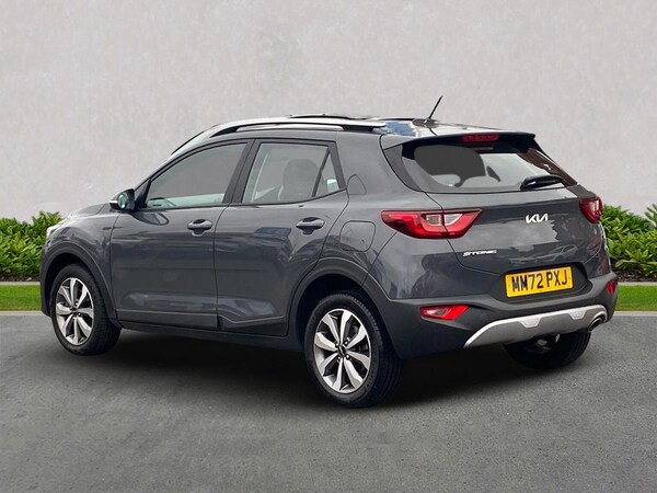 Used Kia Stonic 2022 for sale - 76134184: Photo 2