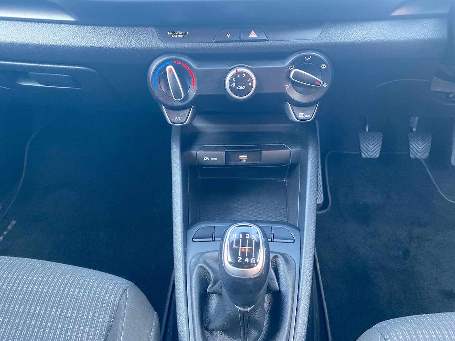 Used Kia Stonic 2021 for sale - 76444504: Photo 13