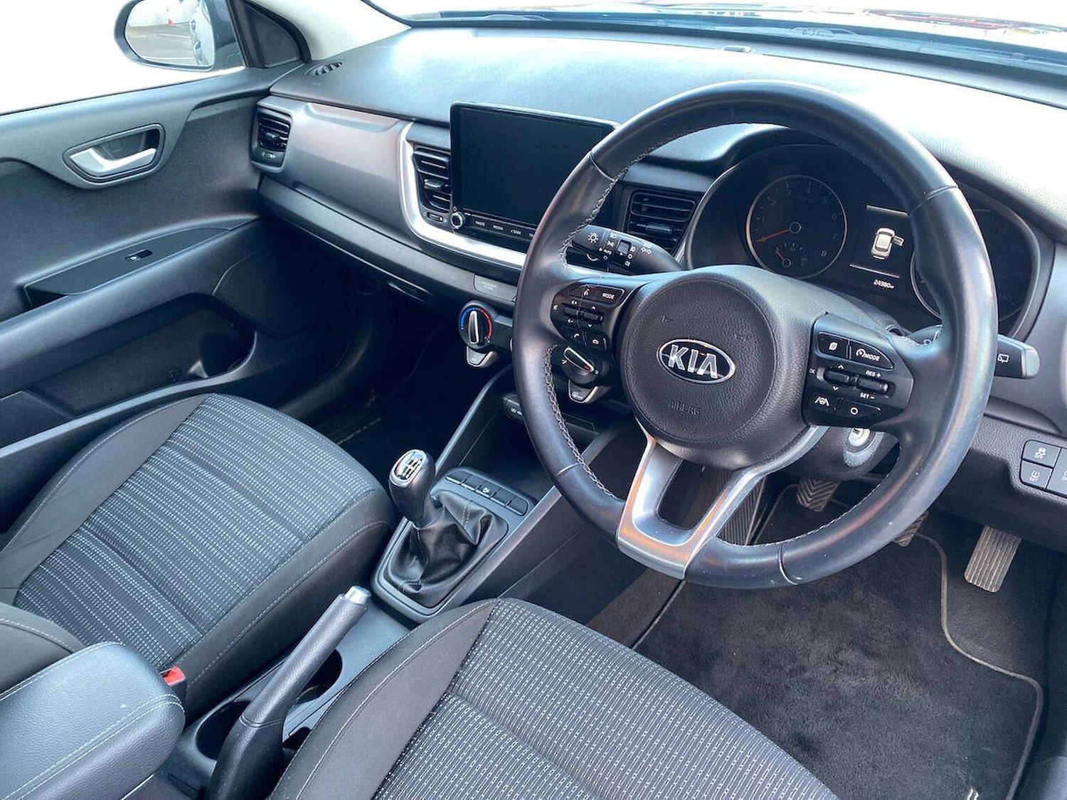 Used Kia Stonic 2021 for sale - 76444504: Photo 15