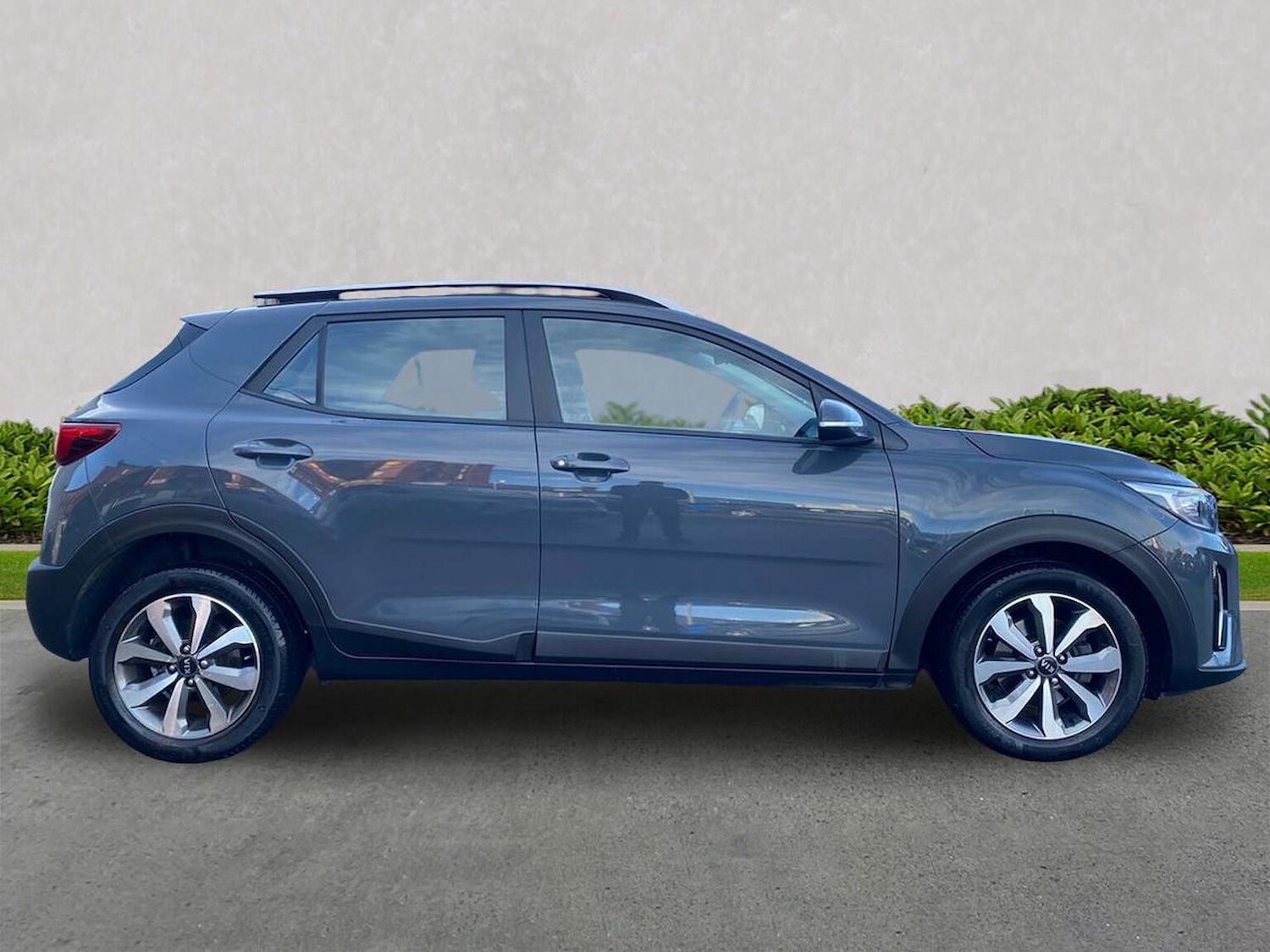 Used Kia Stonic 2021 for sale - 76444504: Photo 3