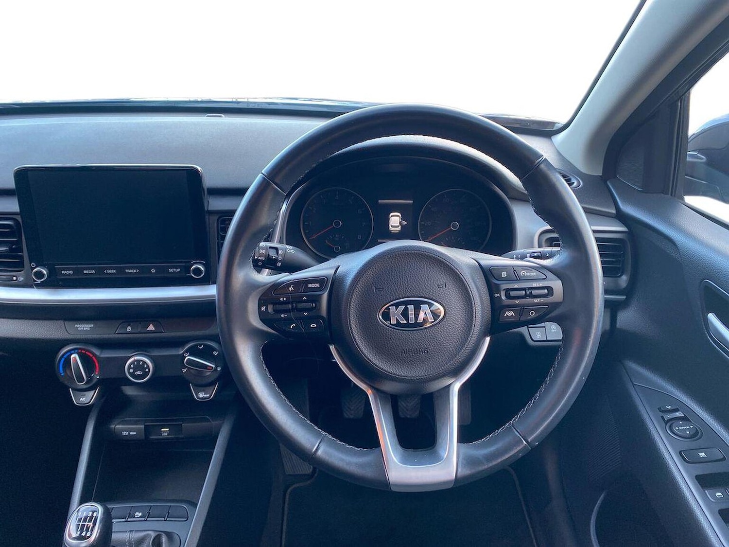 Used Kia Stonic 2021 for sale - 76444504: Photo 9