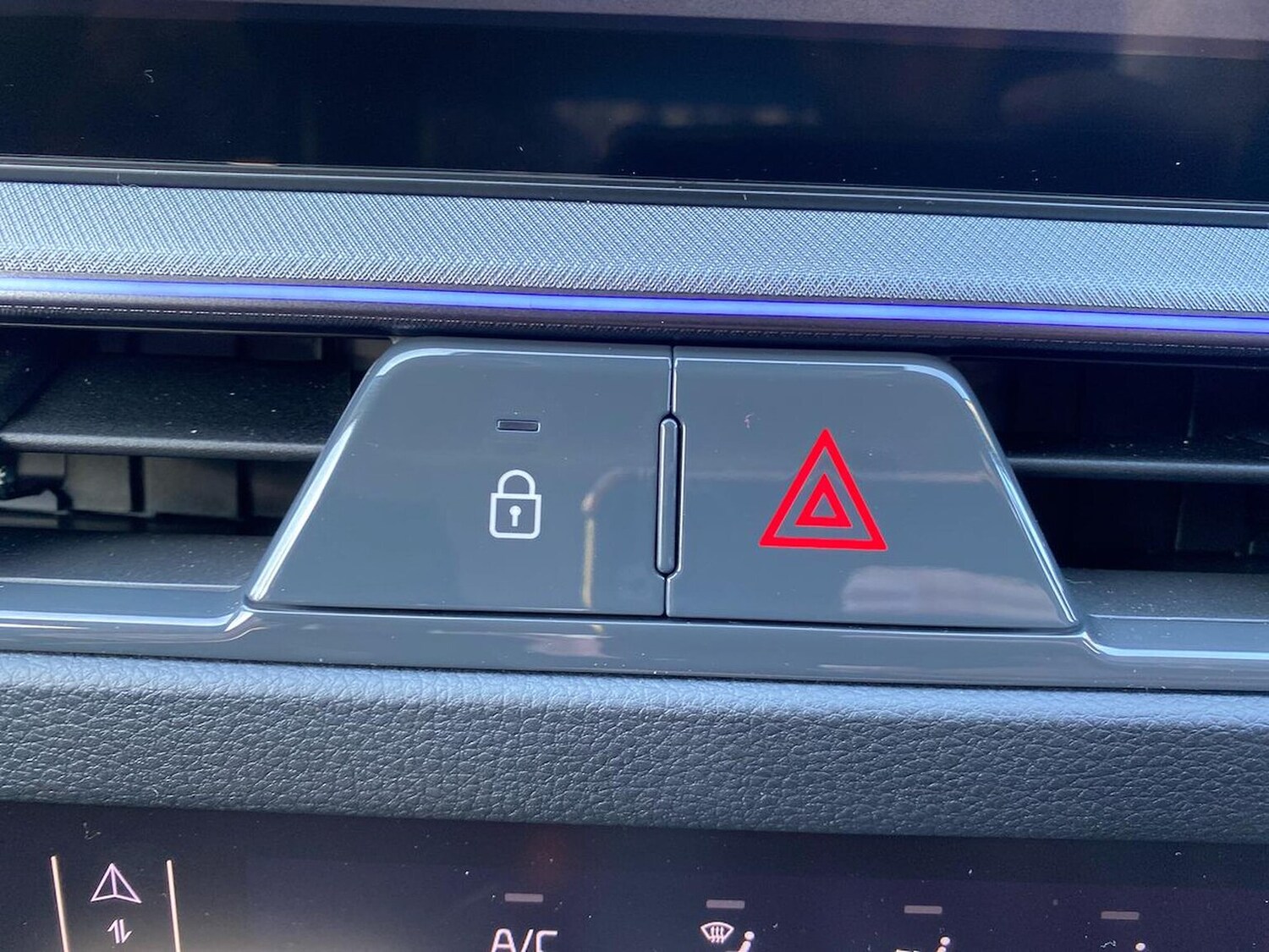 Used Kia Stonic 2026 for sale - 78168995: Photo 24