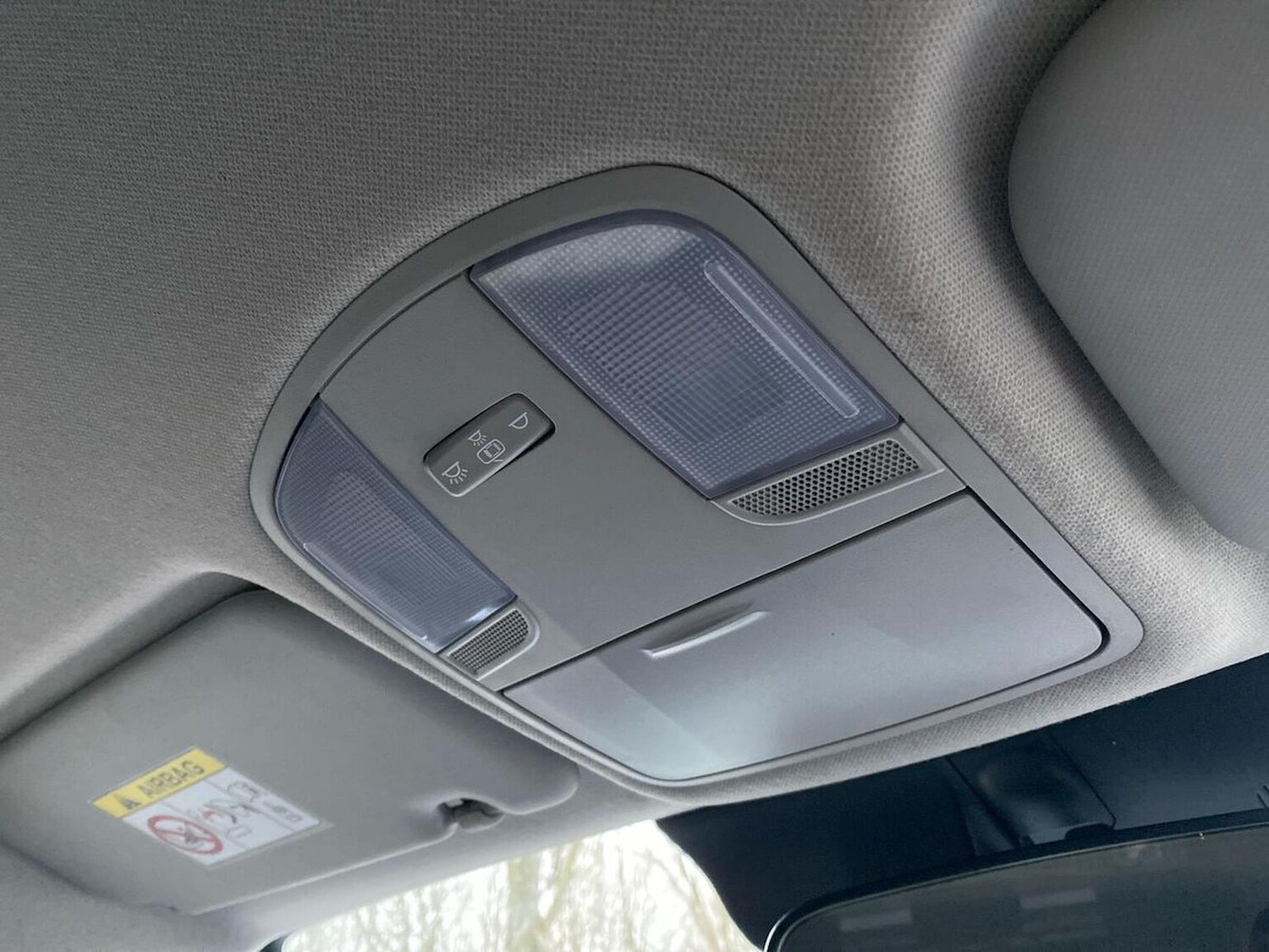 Used Kia Stonic 2023 for sale - 77888601: Photo 14