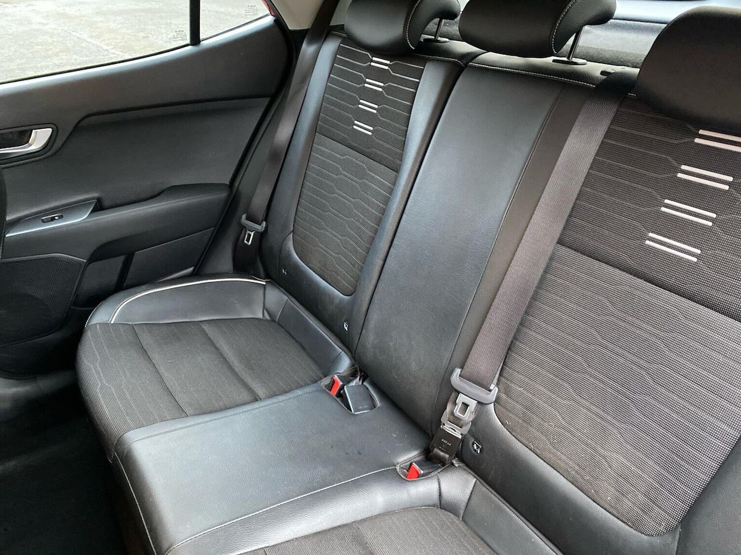 Used Kia Stonic 2023 for sale - 77888601: Photo 16