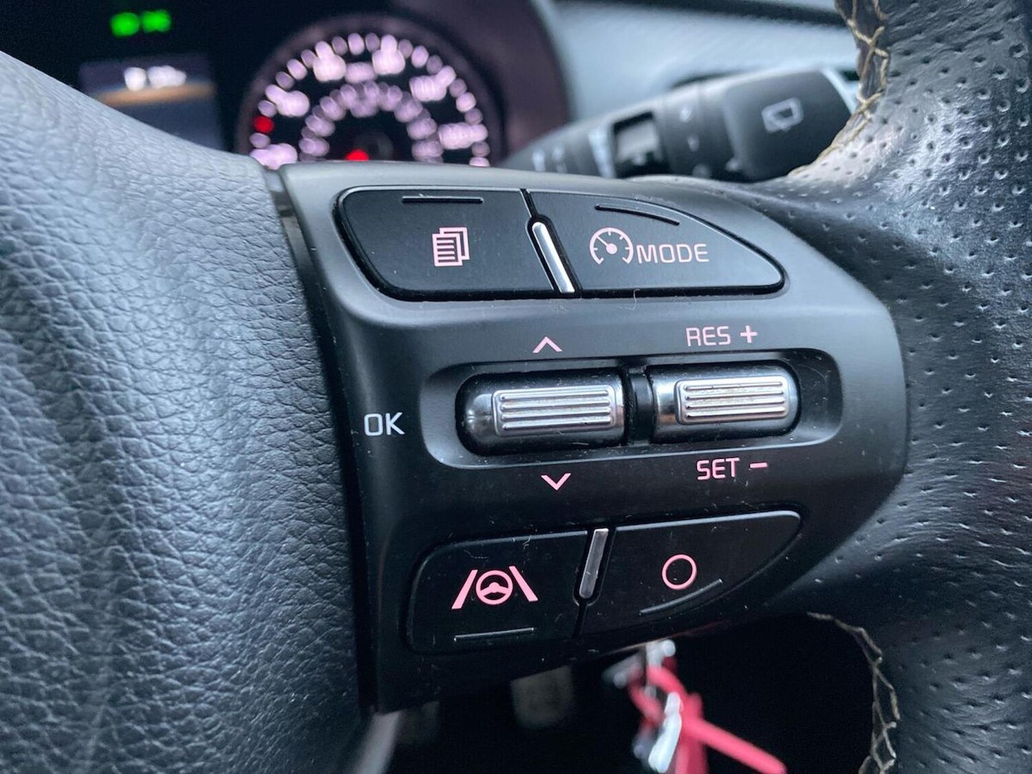 Used Kia Stonic 2023 for sale - 77888601: Photo 26