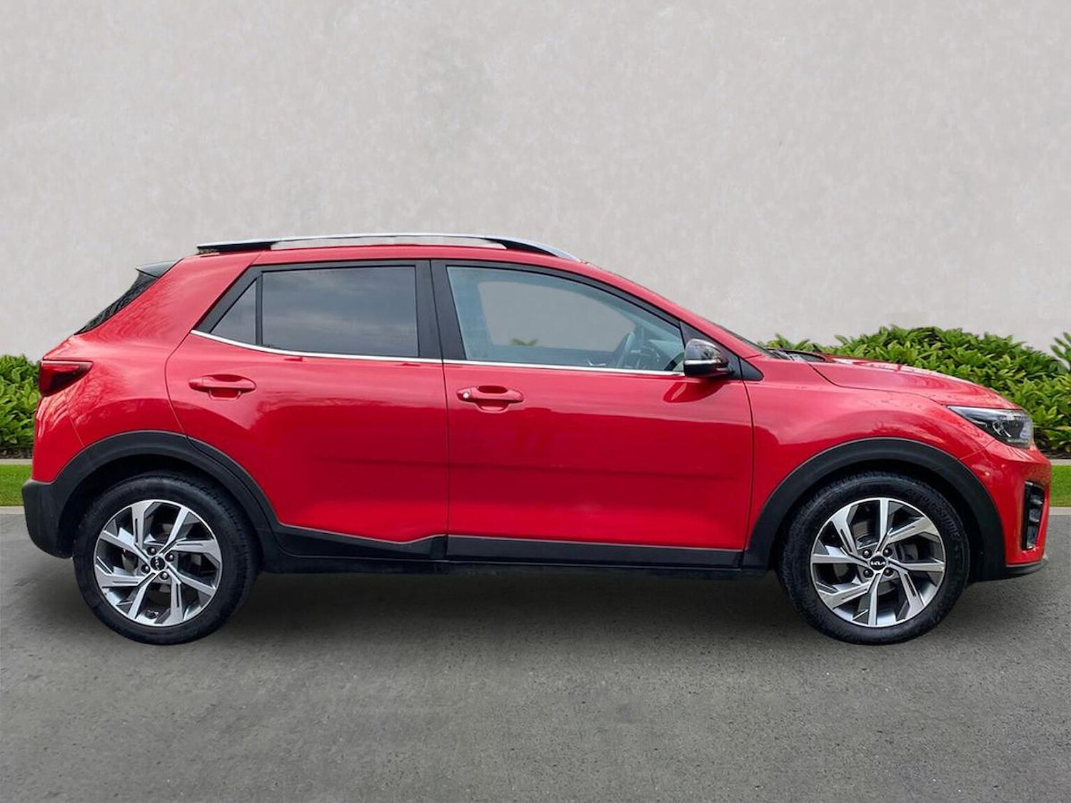 Used Kia Stonic 2023 for sale - 77888601: Photo 3