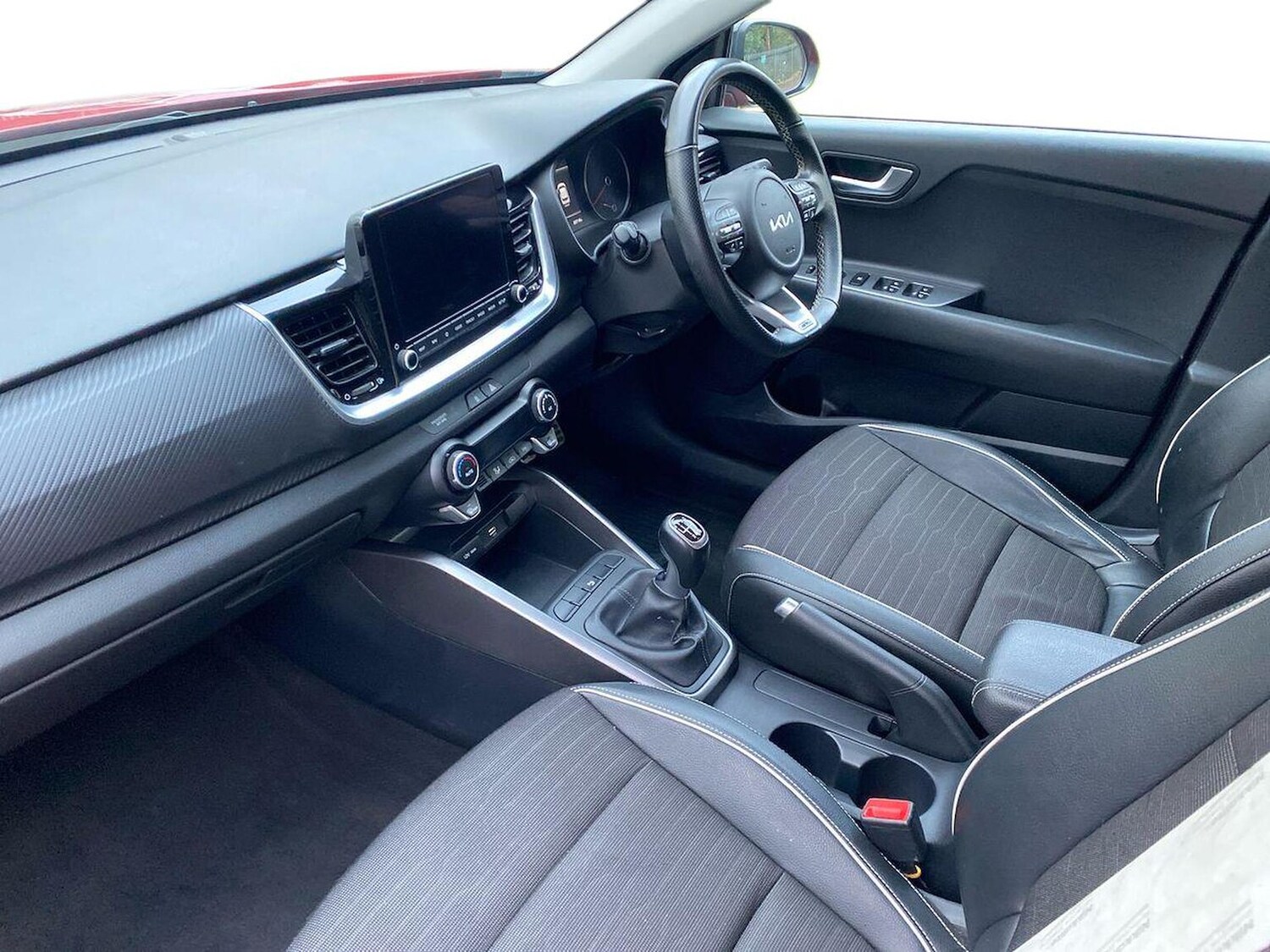 Used Kia Stonic 2023 for sale - 77888601: Photo 7