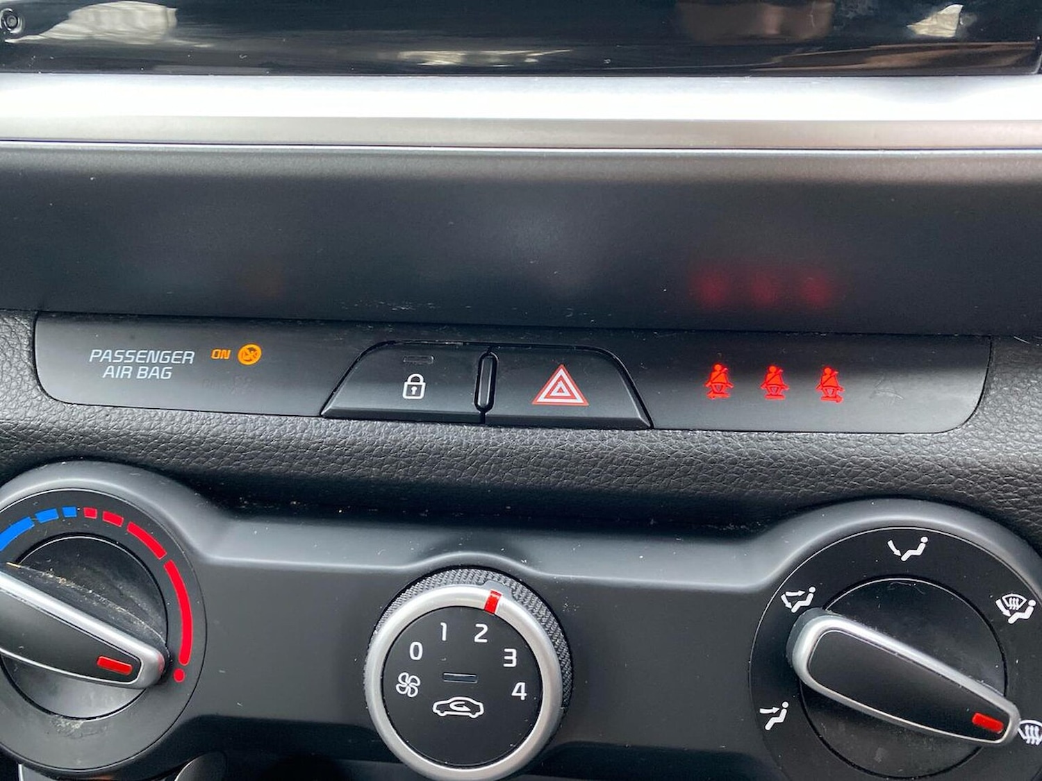 Used Kia Stonic 2023 for sale - 78121917: Photo 24