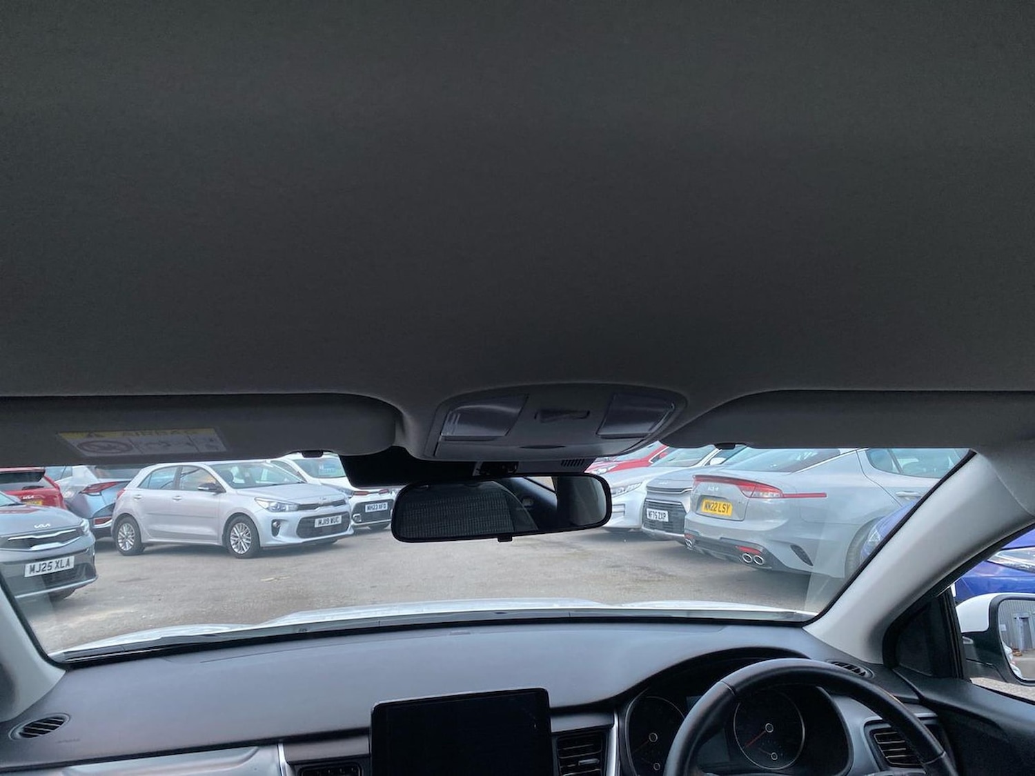 Used Kia Stonic 2022 for sale - 76920080: Photo 14