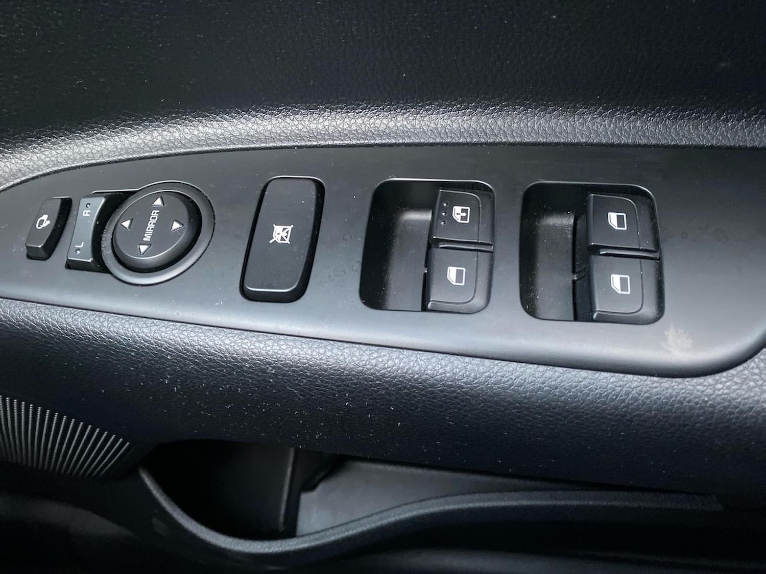 Used Kia Stonic 2022 for sale - 76920080: Photo 21