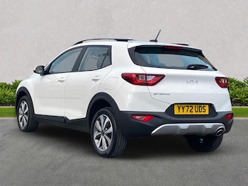 Used Kia Stonic 2022 for sale - 76920080: Photo