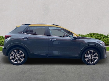 Used Kia Stonic 2023 for sale - 75773044: Photo
