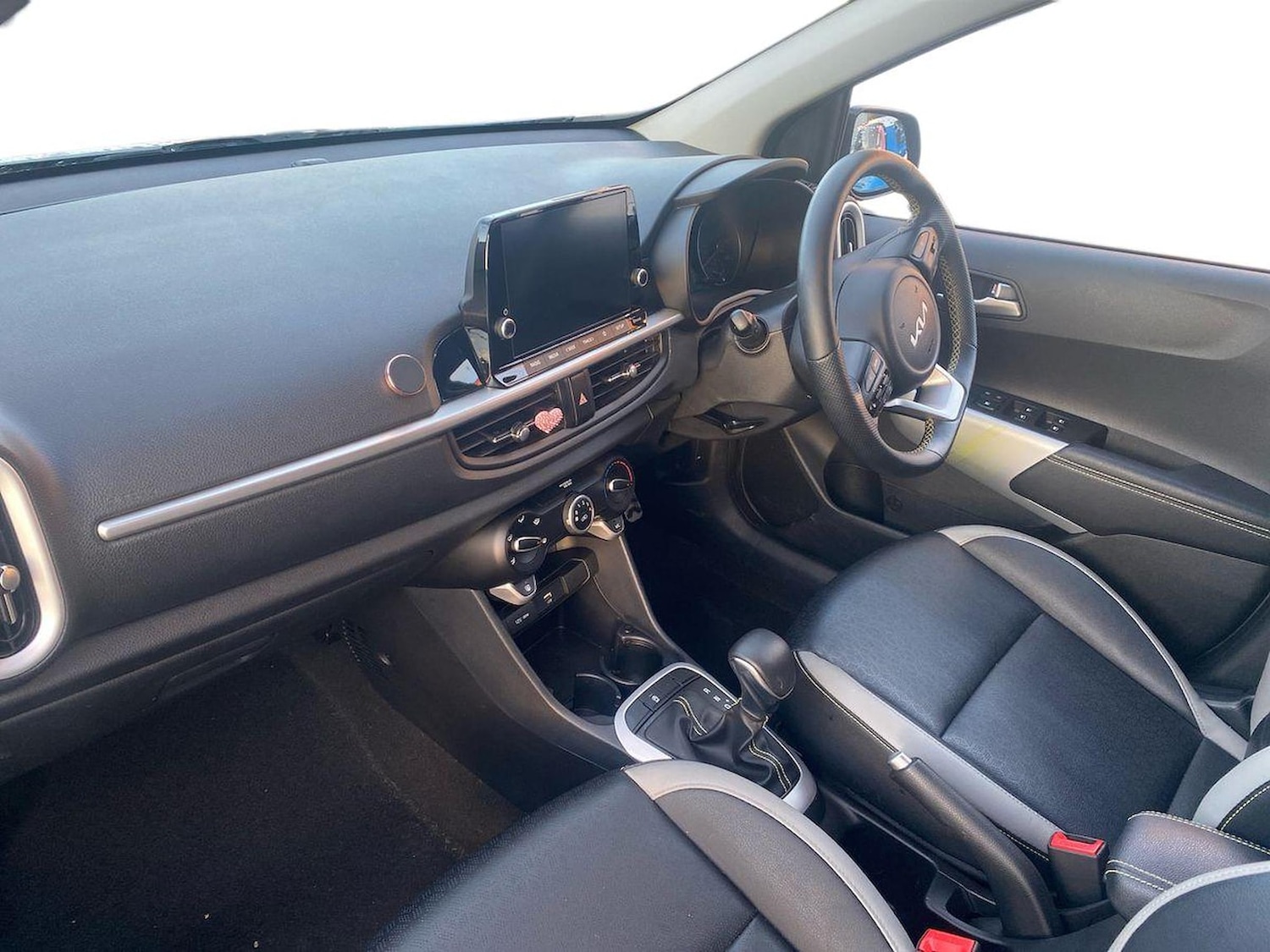 Used Kia Picanto 2022 for sale - 76969975: Photo 5