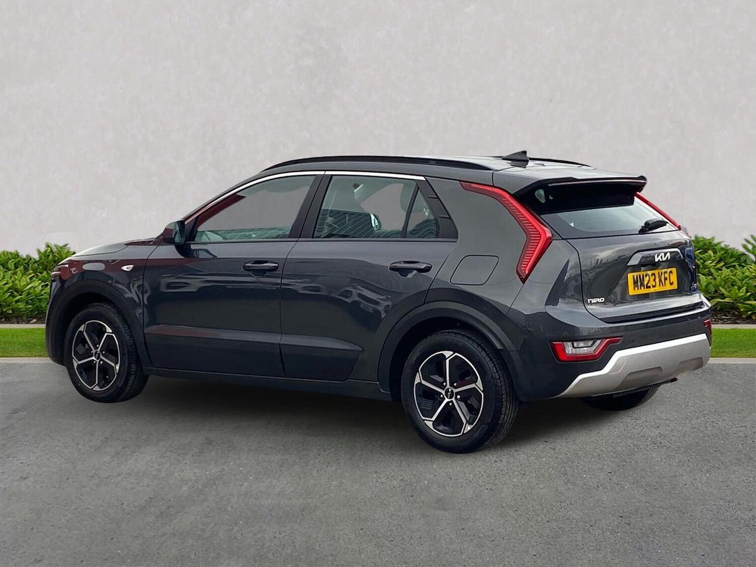 Used Kia Niro 2023 for sale - 76526126: Photo 2