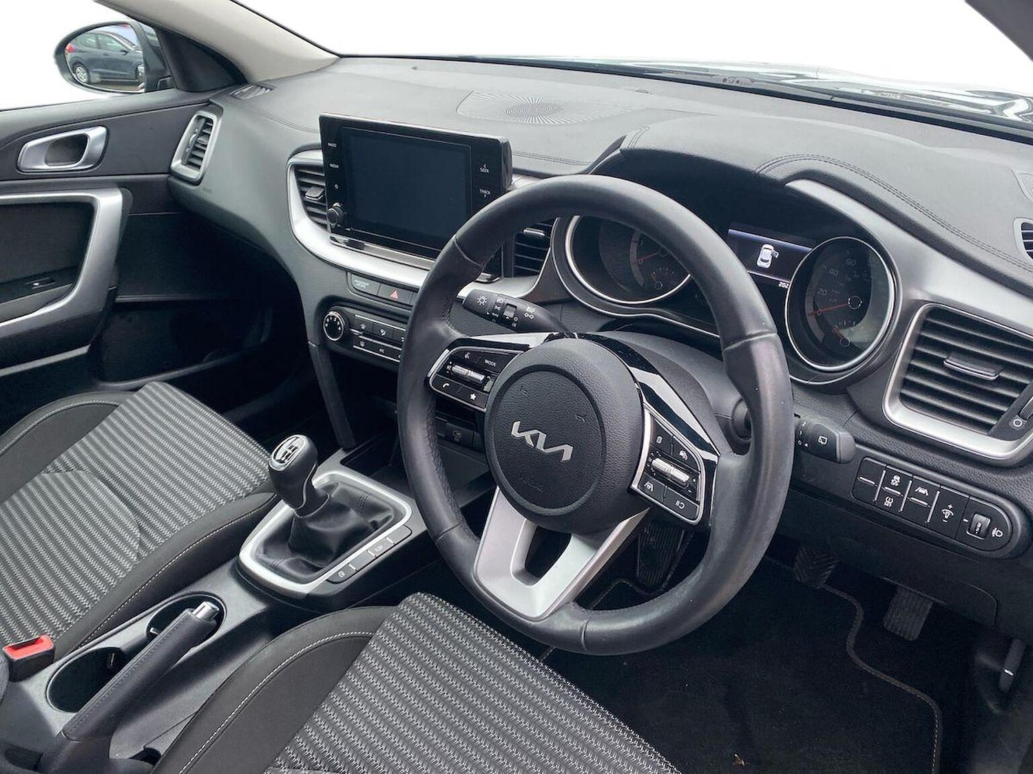 Used Kia XCeed 2023 for sale - 76770060: Photo 15