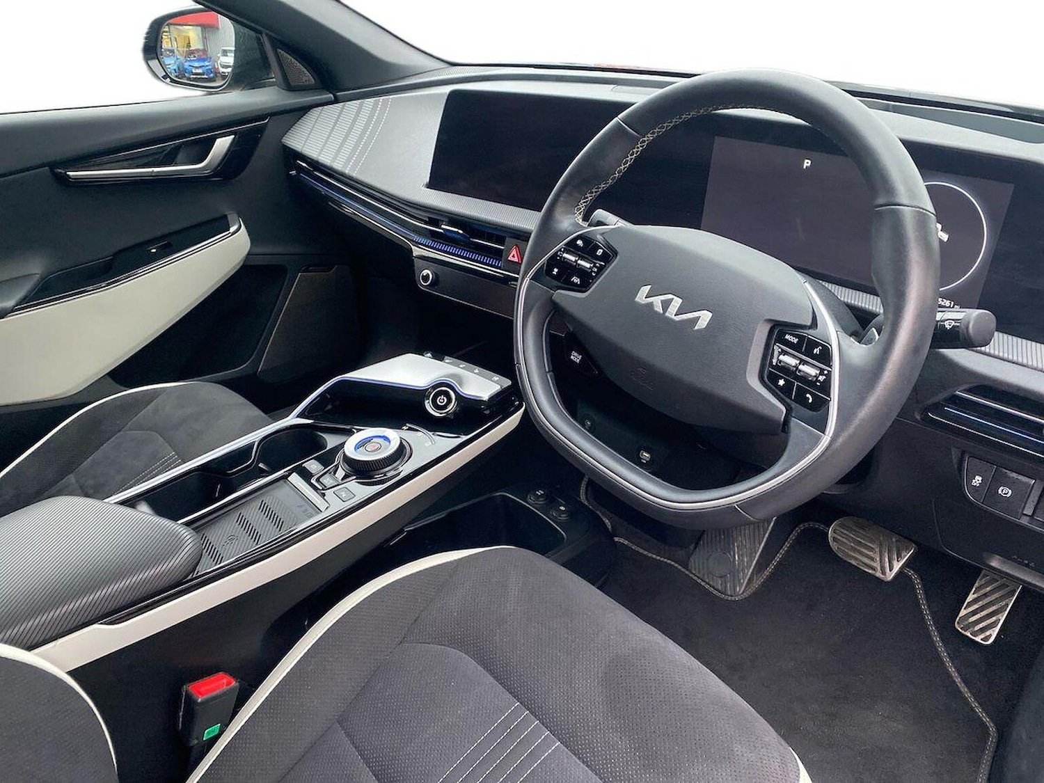 Used Kia EV6 2023 for sale - 76470991: Photo 15