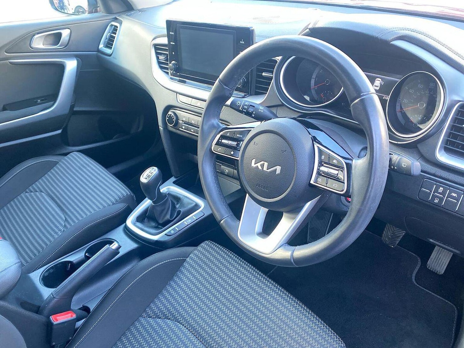 Used Kia XCeed 2023 for sale - 76352529: Photo 15