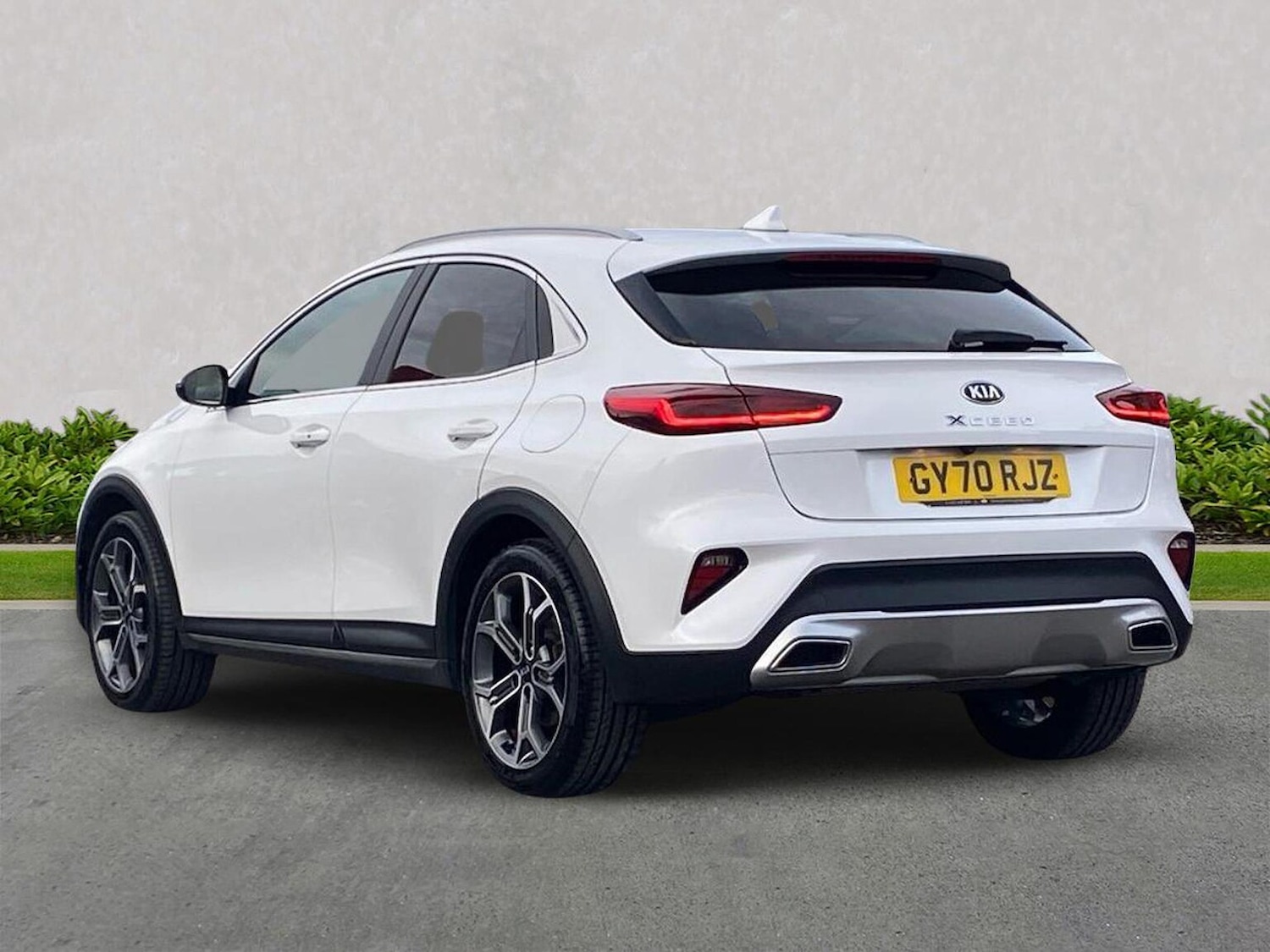 Used Kia XCeed 2020 for sale - 76357869: Photo 2