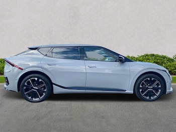 Used Kia EV6 2024 for sale - 76541918: Photo