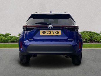 Used Toyota Yaris Cross 2023 for sale - 76076365: Photo 4