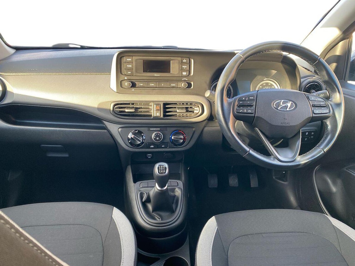Used Hyundai i10 2022 for sale - 76911184: Photo 8