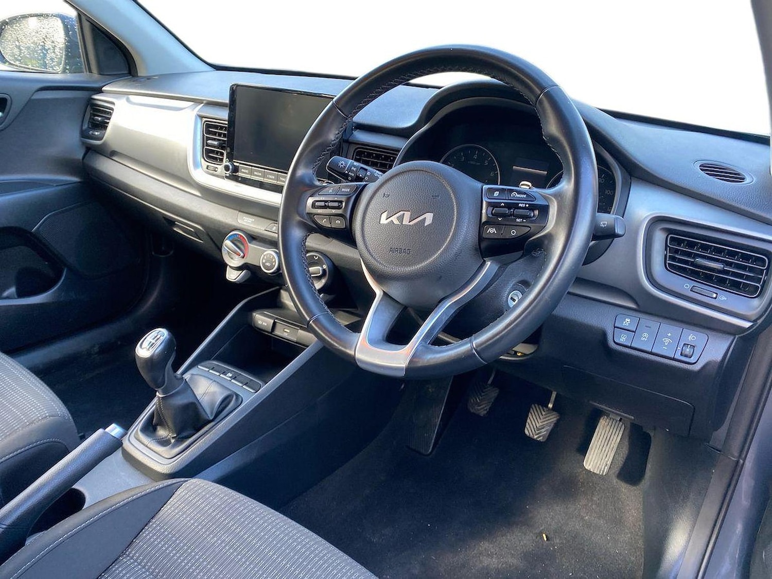 Used Kia Stonic 2022 for sale - 78192930: Photo 17