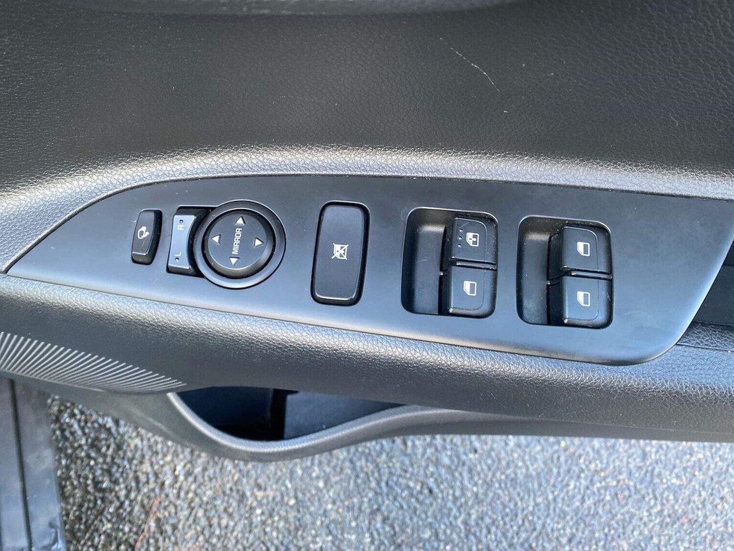 Used Kia Stonic 2022 for sale - 78192930: Photo 23