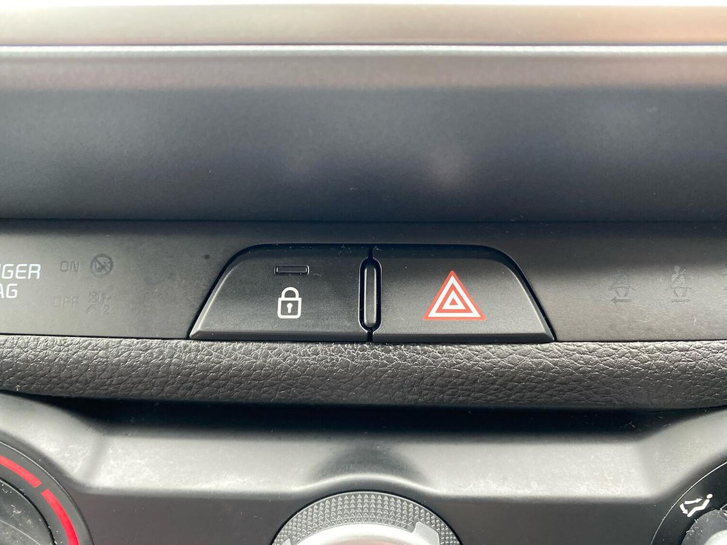 Used Kia Stonic 2023 for sale - 78193154: Photo 24