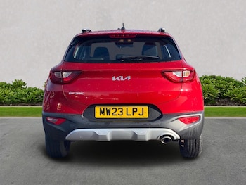 Used Kia Stonic 2023 for sale - 75723680: Photo
