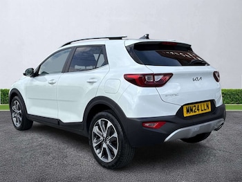 Used Kia Stonic 2024 for sale - 79474068: Photo