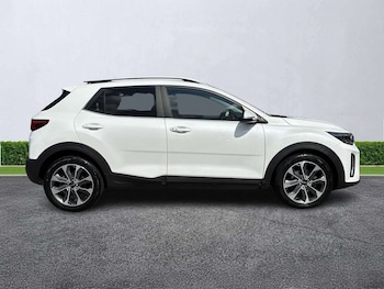 Used Kia Stonic 2024 for sale - 79474068: Photo