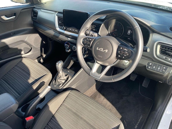 Used Kia Stonic 2023 for sale - 75723675: Photo 15
