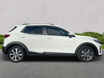 Used Kia Stonic 2023 for sale - 75723675: Photo
