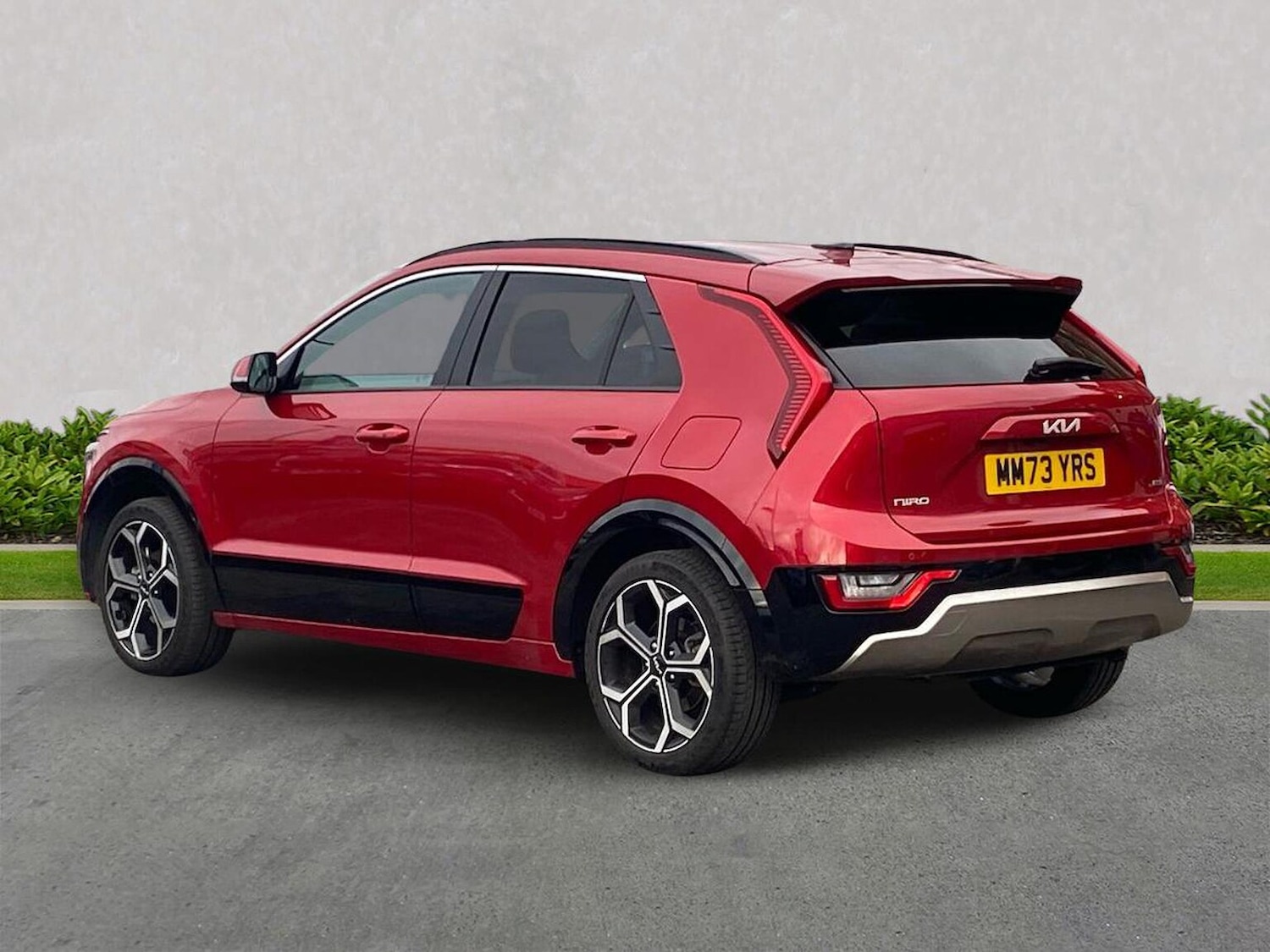 Used Kia Niro 2023 for sale - 76455234: Photo 2