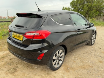 Used Ford Fiesta 2017 for sale - 79183215: Photo
