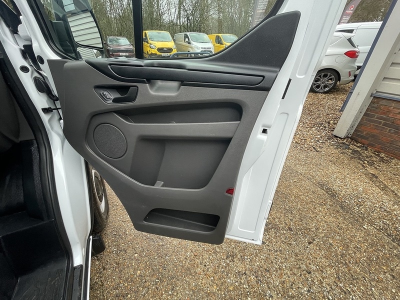 Used Ford Transit Custom 2022 for sale - 76918035: Photo 43