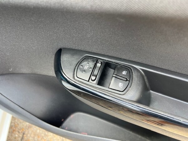 Used Vauxhall Corsa Van 2018 for sale - 75586021: Photo 35