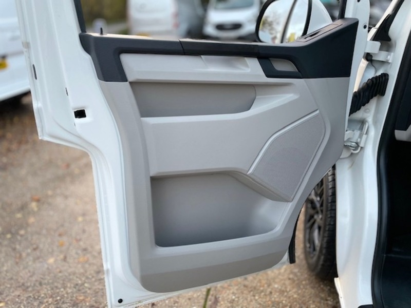 Used Volkswagen Transporter 2019 for sale - 76496976: Photo 14