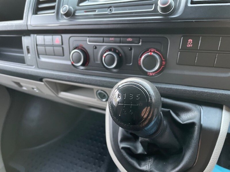 Used Volkswagen Transporter 2019 for sale - 76496976: Photo 32