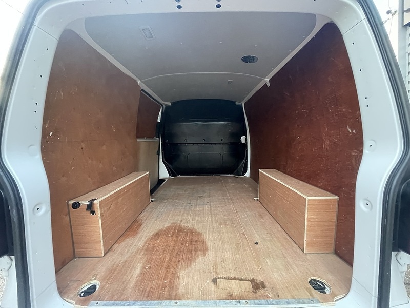 Used Volkswagen Transporter 2022 for sale - 76877308: Photo 31