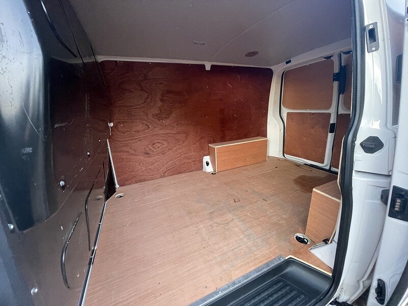 Used Volkswagen Transporter 2022 for sale - 76877308: Photo 35