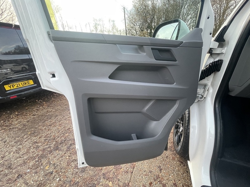 Used Volkswagen Transporter 2022 for sale - 76877308: Photo 37