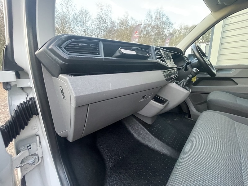 Used Volkswagen Transporter 2022 for sale - 76877308: Photo 40