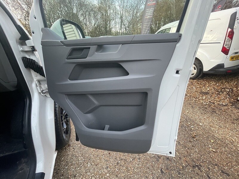 Used Volkswagen Transporter 2022 for sale - 76877308: Photo 44