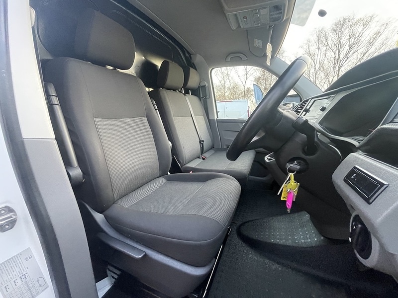 Used Volkswagen Transporter 2022 for sale - 76877308: Photo 47