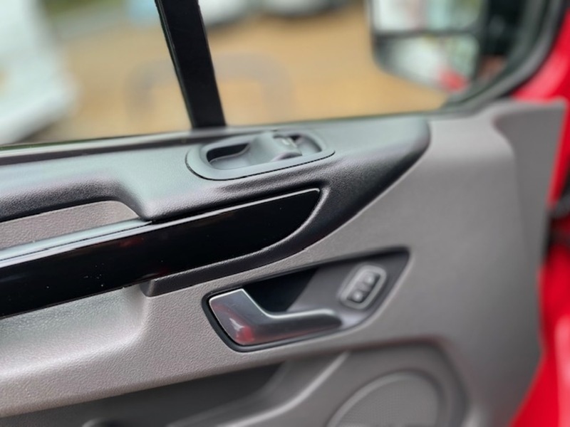 Used Ford Transit Custom 2019 for sale - 76542870: Photo 15