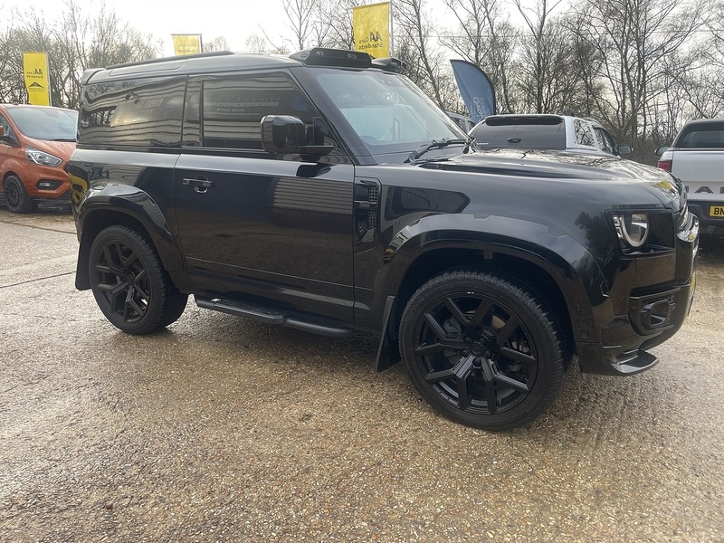 Used Land Rover Defender 90 2023 for sale - 77437852: Photo 15