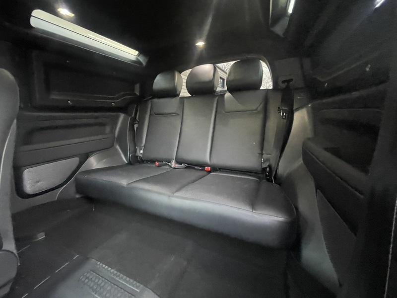 Used Land Rover Defender 90 2023 for sale - 77437852: Photo 42