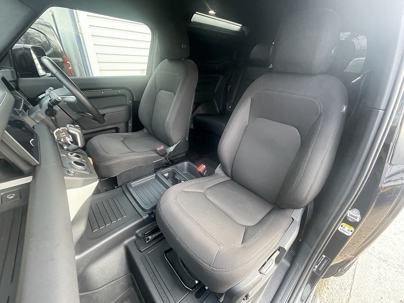 Used Land Rover Defender 90 2023 for sale - 77437852: Photo 46